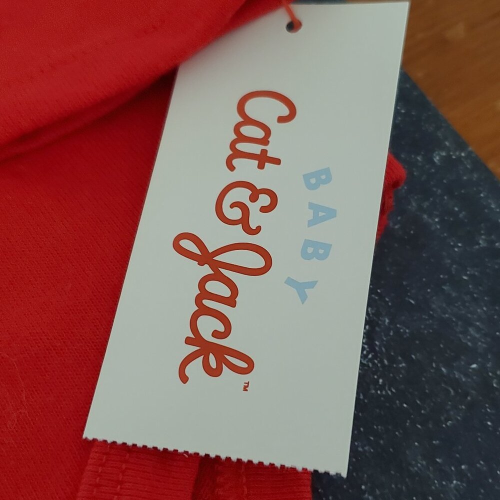 Valentines Day Onesie by Cat & Jack  12 mos  New with Tags - Picture 4 of 7